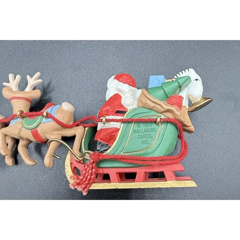 1986 Hallmark Keepsake Santa And His Reindeer Christmas Ornament No Box Lo16